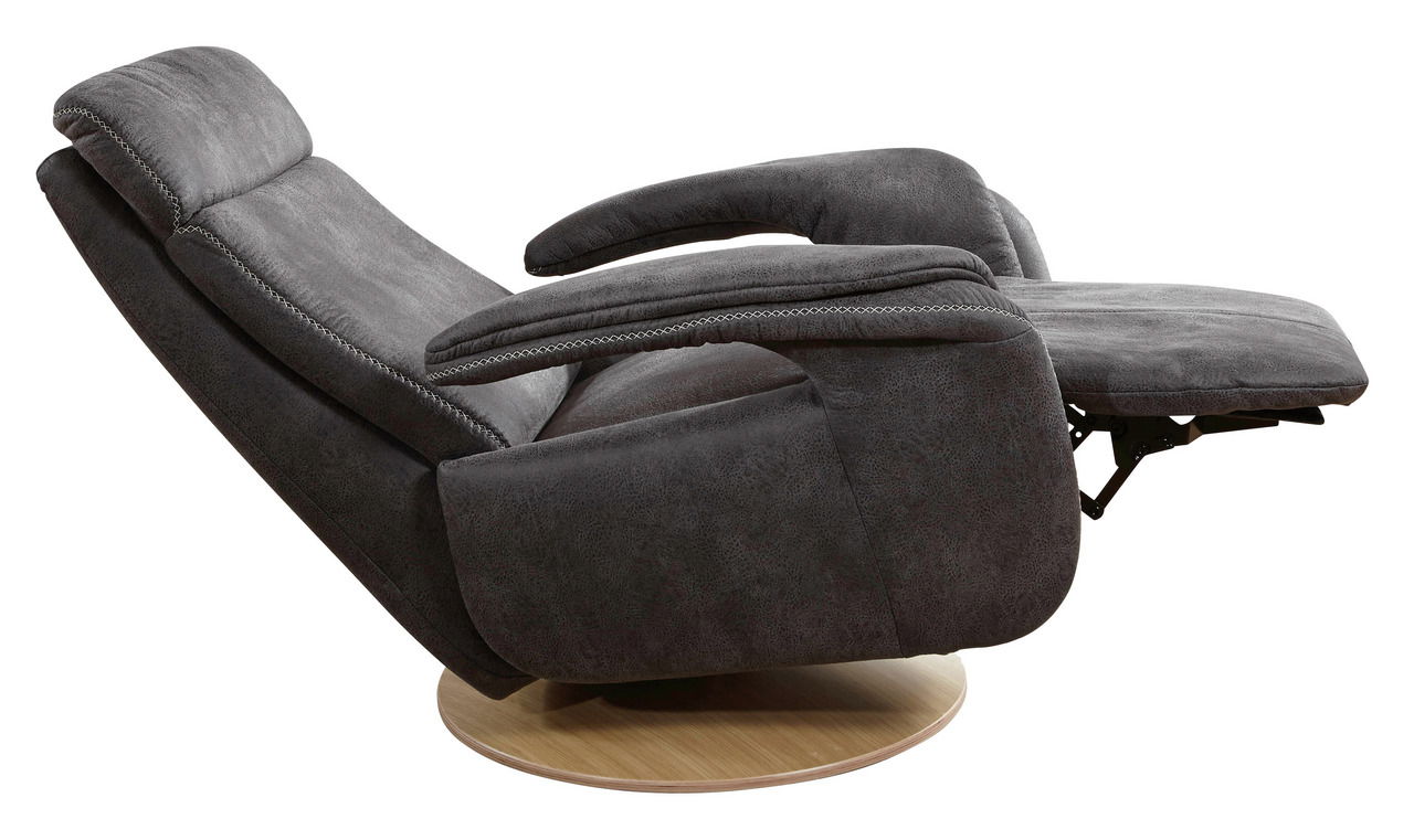 Seitliche Ansicht eines grauen Relaxsessels mit Holzfuß, in Liegeposition.