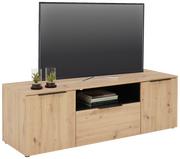 TV-Lowboard aus Holz mit zwei geschlossenen Schränken und einem offenen Fach, darauf steht ein großer Flachbildfernseher, seitliche Perspektive