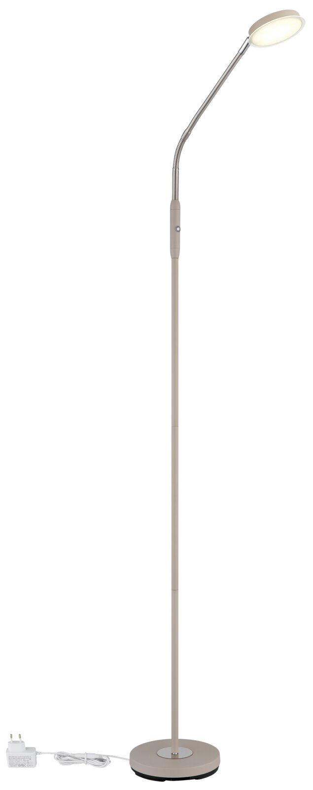 Beige LED-Stehlampe mit rundem Standfuß, flexiblem Schwanenhals und ovalem Leuchtenkopf, inkl. Netzteil und Kabel, freigestellt auf weißem Hintergrund, Frontalansicht