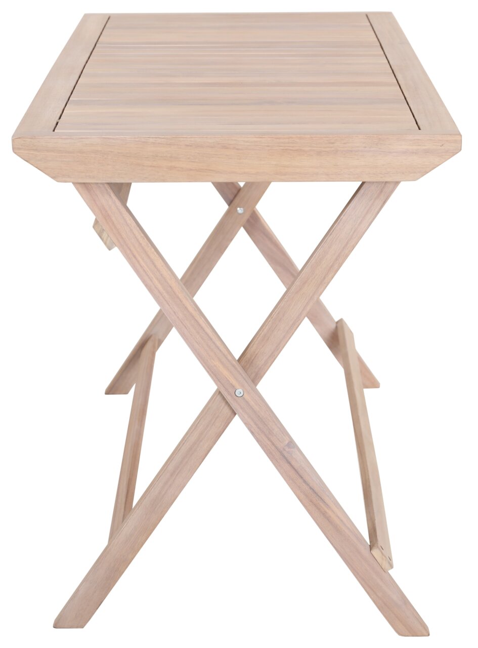 Holz-Klapptisch in Seitenansicht mit gekreuzten Beinen