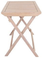 Holz-Klapptisch in Seitenansicht mit gekreuzten Beinen