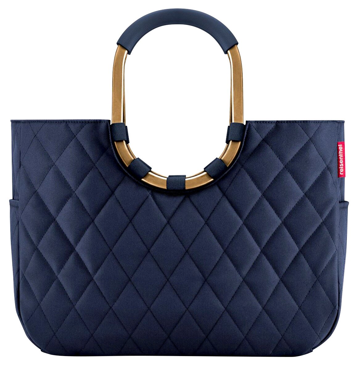 Vorderansicht einer eleganten, dunkelblauen Tasche mit Rautenmuster und goldenen Griffen.