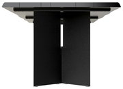 Ansicht von unten eines modernen Esstisches mit schwarzem, rechteckigem Tischbein und dunkler Tischplatte.