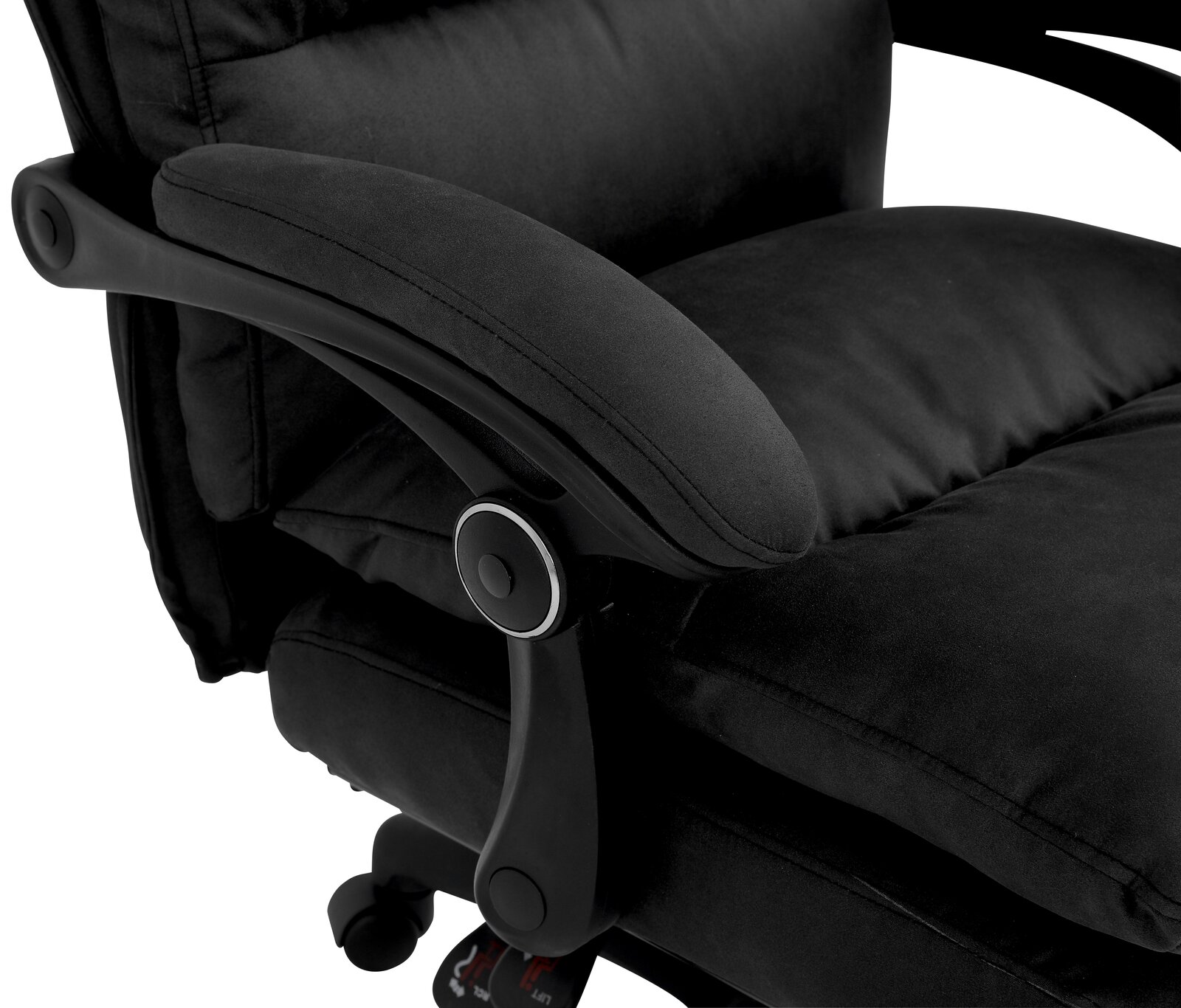 Schwarzer Chefsessel mit gepolsterten Armlehnen, seitliche Perspektive