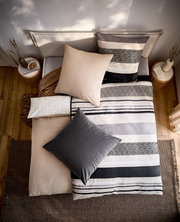 Beddengoedset Esprit E-LEO STRIPE met streepmotief, vogelperspectief
