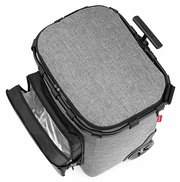 Carrycruiser Plus Frame in grauem Stoff, von oben fotografiert, mit ausgeklappter Vordertasche und Teleskopgriff.