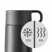 Schwarzer Impulse Travel Mug 0,3l Cromar, seitliche Ansicht, hält Getränke 12 Stunden kalt und 6 Stunden warm.