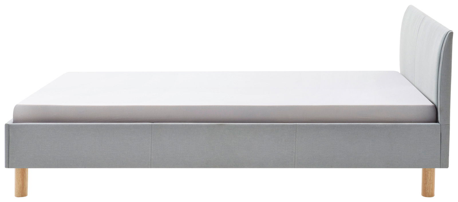 Seitenansicht eines grauen Polsterbetts mit Holzfüßen und hohem Kopfteil.