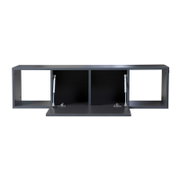 Frontale Ansicht einer modernen, schwarzen Sitzbank oder Regalvitrine mit offenen Fächern und Klapptüren.
