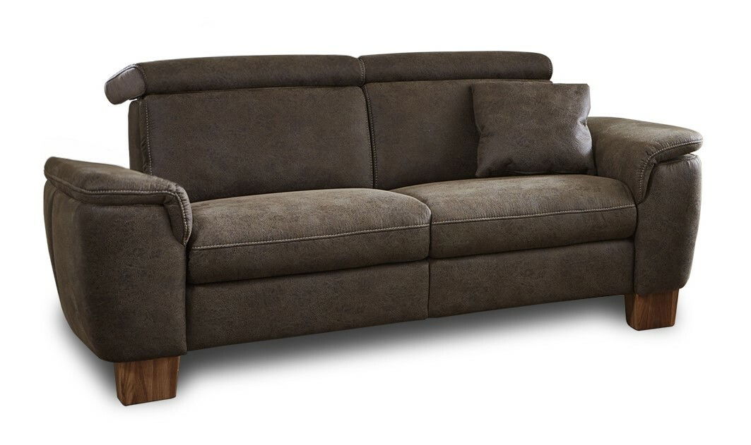 Braunes 2,5-Sitzer-Sofa mit Holzfüßen und Kissen, seitliche Perspektive