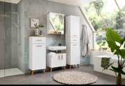 Moderner weißer Unterschrank im Badezimmer, frontal betrachtet, mit Holzdetails und eleganten Griffen, umgeben von weiteren Badmöbeln und Pflanzen.