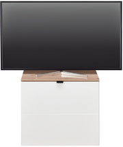 Frontansicht eines modernen TV-Lowboards mit Holzoberfläche und weißem Korpus, darauf steht ein Flachbildfernseher.