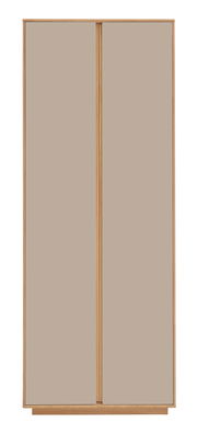 Frontansicht eines modernen Garderobenschranks mit zwei Türen in Holzoptik.