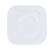 Draufsicht auf weiße, eckige Anti-Rutschsticker in verschiedenen Größen, übereinander gestapelt.