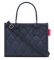 Vorderansicht einer kleinen, dunkelblauen Shopper-Tasche mit Rautenmuster und verstellbarem Schultergurt.