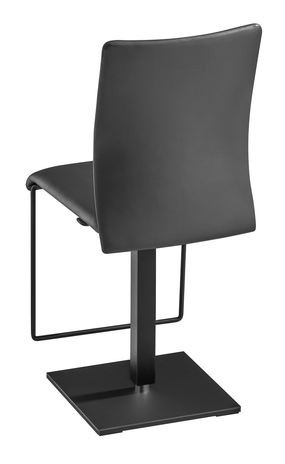 Bacher Tresenhocker JAGO Rückansicht eines modernen Tresenhockers mit schwarzem Lederbezug und stabilem Metallgestell auf quadratischer Basis.