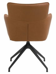 Achterkant van een bruine fauteuil met een zwart metalen frame en vier poten.