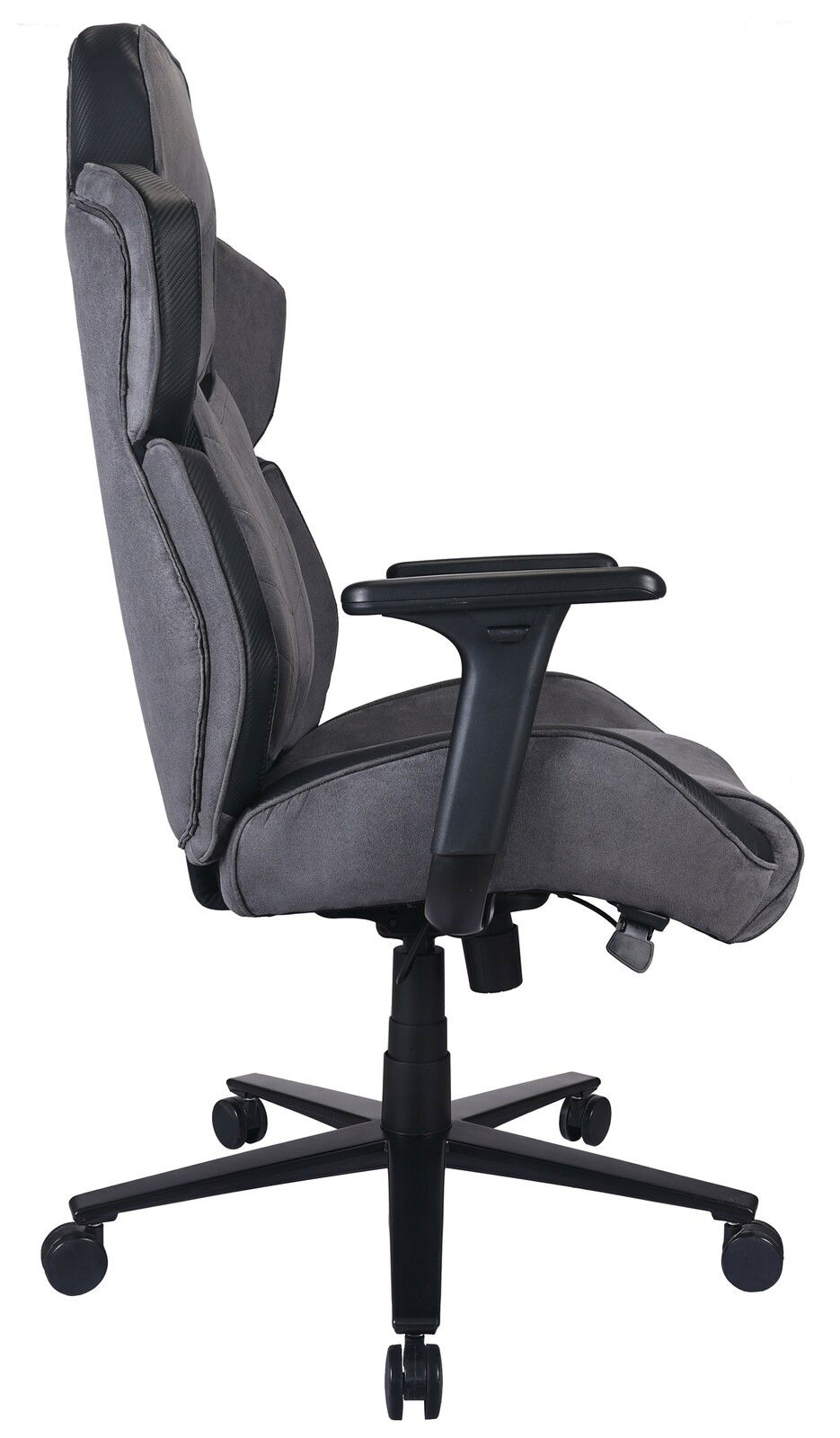 Seitenansicht eines grauen Gaming-Stuhls mit verstellbaren Armlehnen und Rollen.