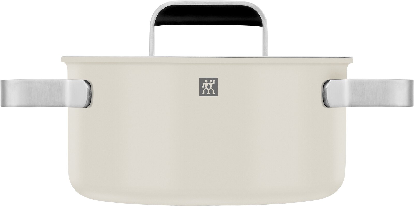 Topf aus einem 5-teiligen Set, seitliche Perspektive, cremefarben mit Edelstahlgriffen und schwarzem Deckelgriff.