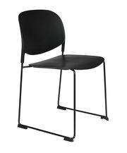 Schwarzer Stuhl mit Metallgestell, seitliche Perspektive