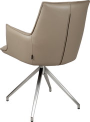 Beiger, gepolsterter Drehstuhl mit Armlehnen und Metall-Sternfuß, Ansicht von hinten schräg links