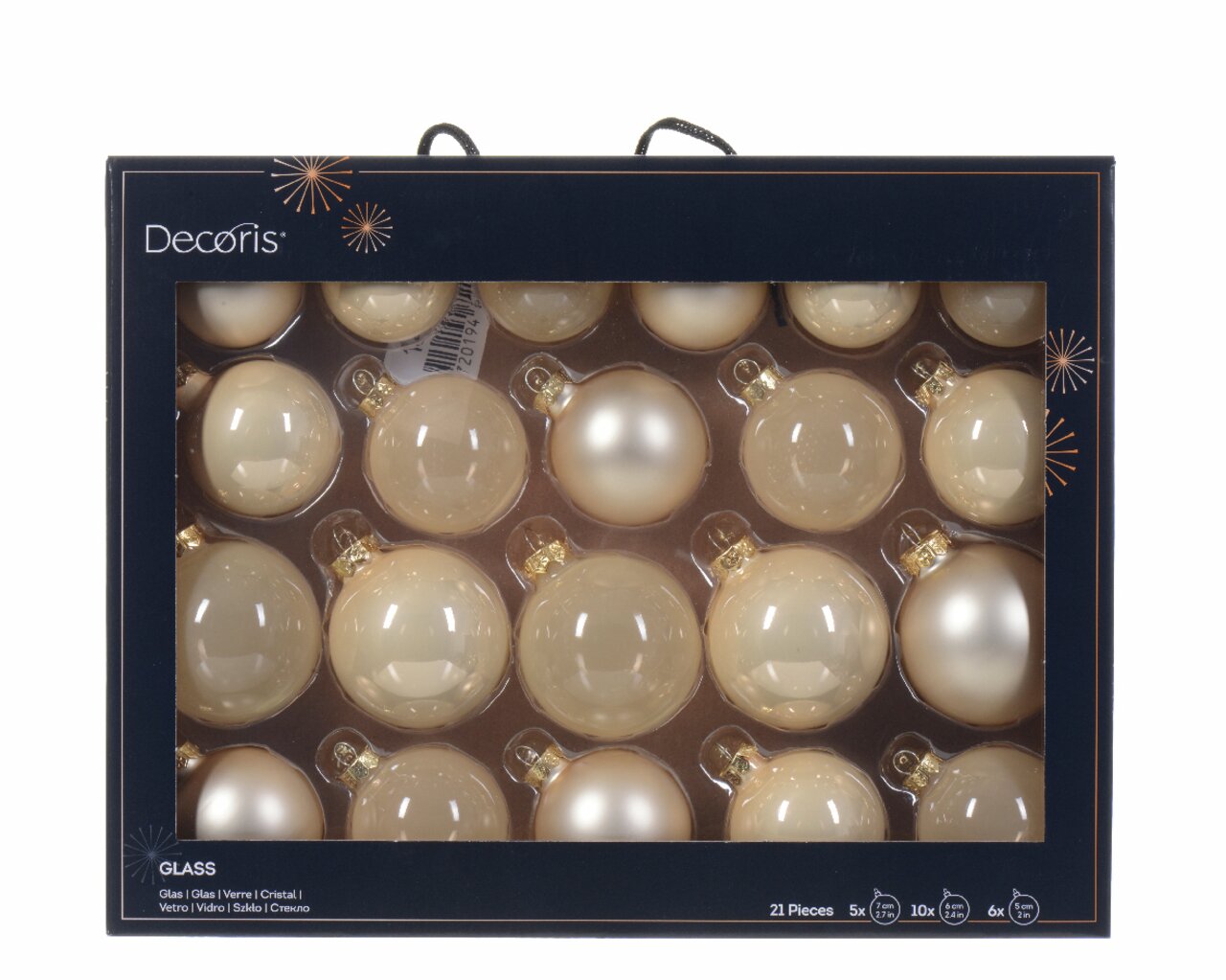 Eine Schachtel mit 21 gläsernen Weihnachtskugeln in verschiedenen Größen, von vorne betrachtet.