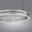 Moderne Pendelleuchte PURE E-Loop in silberner Ringform, seitliche Perspektive