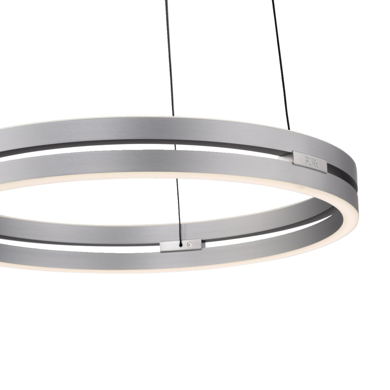 Moderne Pendelleuchte PURE E-Loop in silberner Ringform, seitliche Perspektive