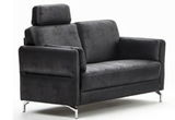 Zweiersofa in dunklem Stoffbezug mit Kopfstütze, seitliche Perspektive