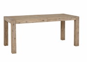Holzesstisch in rechteckiger Form, aus hellem Holz mit natürlicher Maserung, seitliche Perspektive