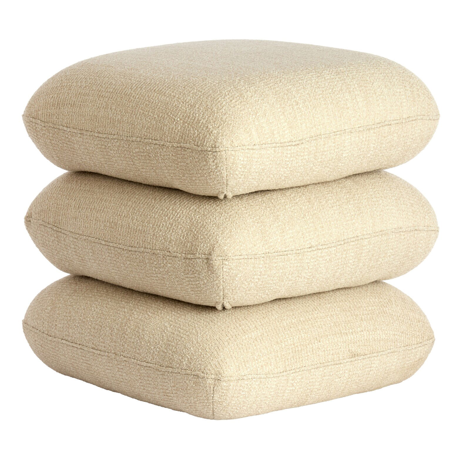 Beiger Sitzpuff aus drei übereinander gestapelten Kissen, seitliche Perspektive