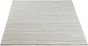 Beige tapijt met een subtiel horizontaal streepmotief, van voren van bovenaf (bovenaanzicht) afgebeeld tegen een witte achtergrond