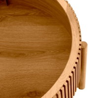 Runder Couchtisch aus Holz mit gerilltem Rand, Ansicht von oben