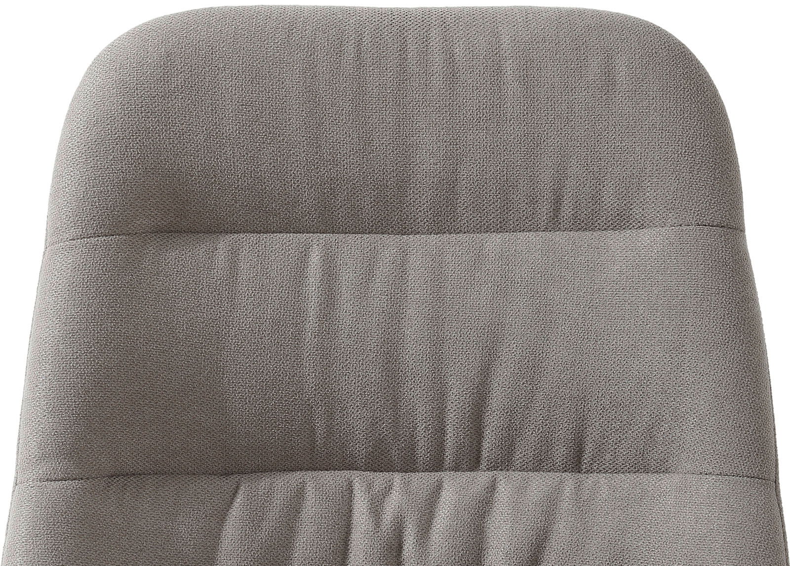 Grauer Stuhl mit gepolsterter Rückenlehne, Nahaufnahme von vorne