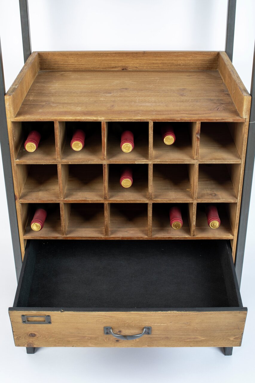 Weinregal aus Holz mit 15 Fächern für Flaschen und einer Schublade, frontal fotografiert.