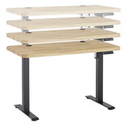 Höhenverstellbarer E-Schreibtisch aus Holz mit schwarzem Metallgestell, seitliche Perspektive