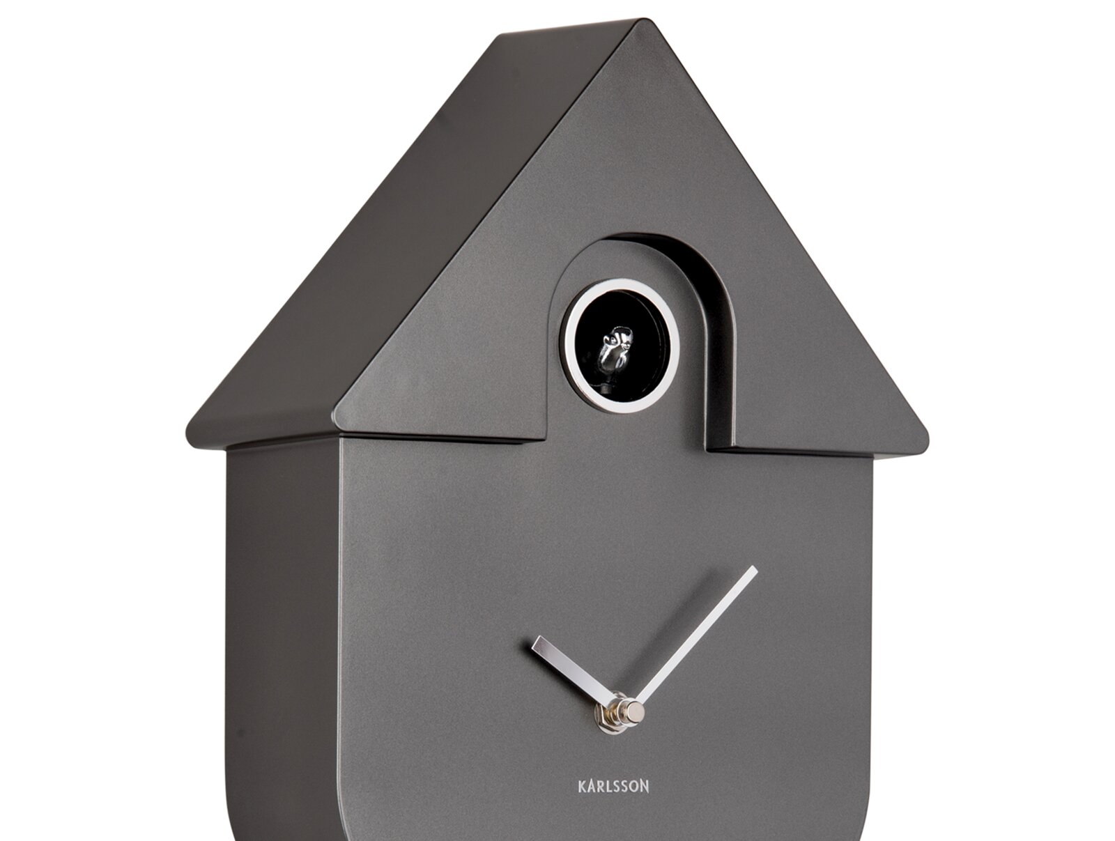 Moderne graue Wanduhr in Form eines Hauses mit Kuckuck, seitliche Perspektive