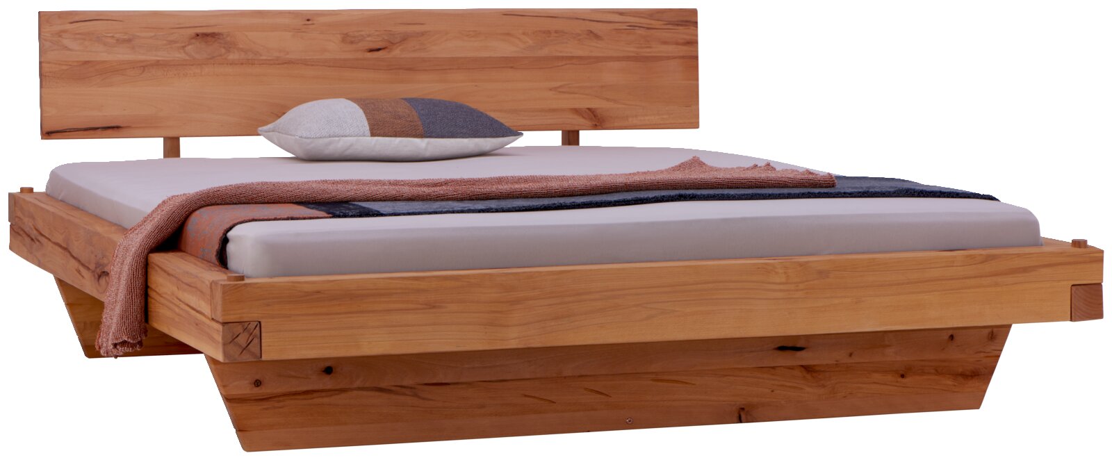 Holzbett mit modernem Design, Kopfteil und dekorativem Kissen, seitliche Perspektive