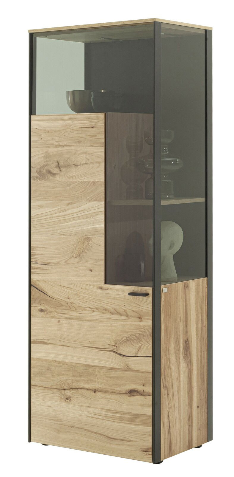 Modernes Highboard aus Holz mit Glasfront, seitliche Perspektive