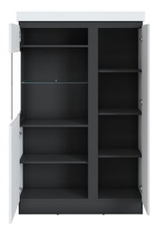 Frontansicht einer offenen Highboardvitrine mit mehreren Regalböden und Glaseinsatz.
