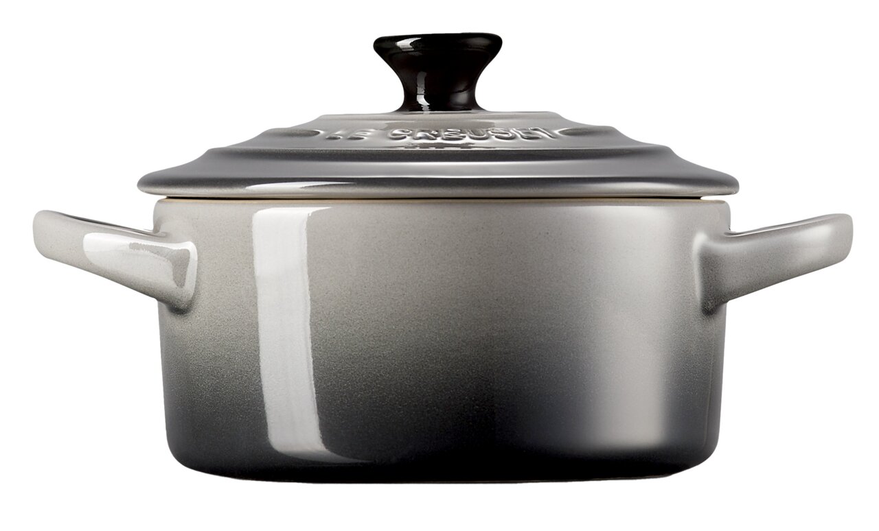 Mini Cocotte 10cm in Flint, seitliche Perspektive