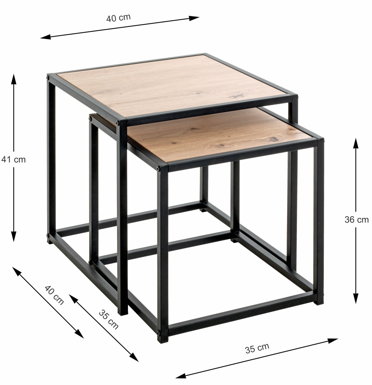 Set van twee bijzettafels met een zwart metalen frame en een houten blad; de grotere tafel is 41 cm hoog, de kleinere 36 cm; gezien vanuit een schuine hoek van bovenaf.