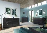 Moderne Schubkastenkommode in einem stilvollen Wohnzimmer, Perspektive von vorne links