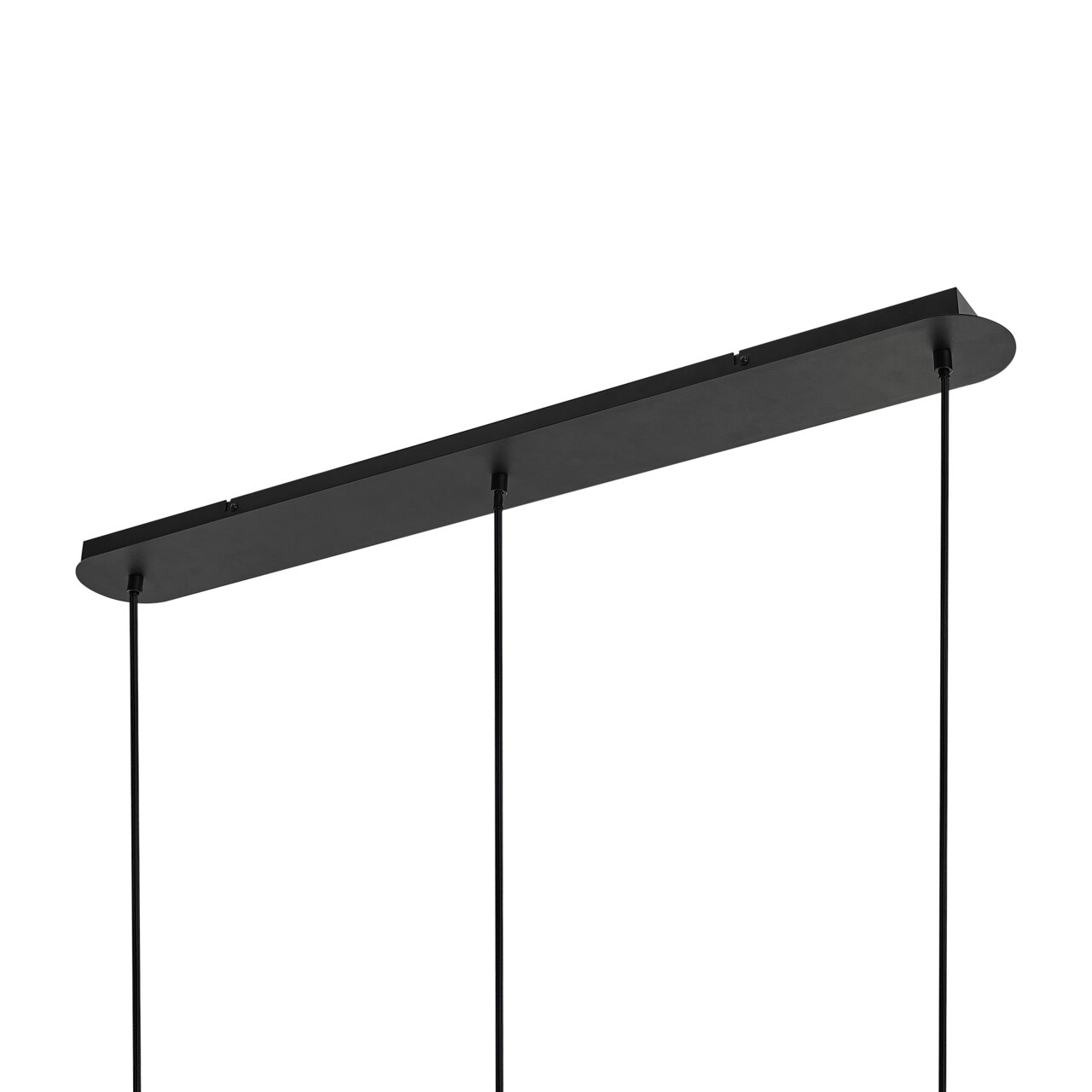 Moderne zwarte hanglamp, van onderaf gezien, met een rechthoekige plafondbevestiging en twee kabels.