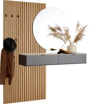 Modernes Garderoben-Set mit vertikaler Holzlamellen-Wandpaneele, schwarzen Haken, schwebender grauer Konsole mit zwei Schubladen und rundem Spiegel, Frontansicht in leichter Seitenperspektive.