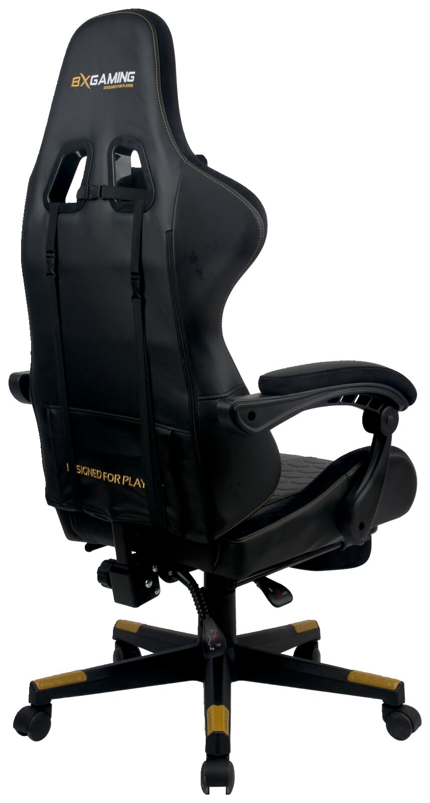 Achterkant van een zwarte gamingstoel met armleuningen en gele accenten, geschikt voor comfortabel gamen.