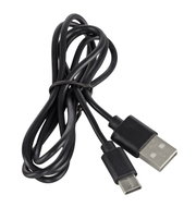 Schwarzes USB-Ladekabel mit USB-A- und USB-C-Stecker, von oben fotografiert.